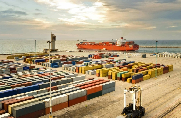 隨著全球經濟一體化不斷深化，寧波貨代業還將面臨更多的機遇和挑戰