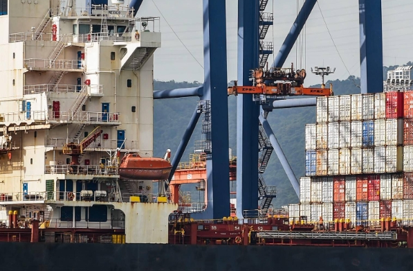 寧波貨代公司憑借豐富的行業(yè)經驗，為客戶提供一站式的物流解決方案