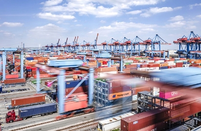 天津貨代公司的轉(zhuǎn)型之路并非一帆風(fēng)順，需要克服種種挑戰(zhàn)